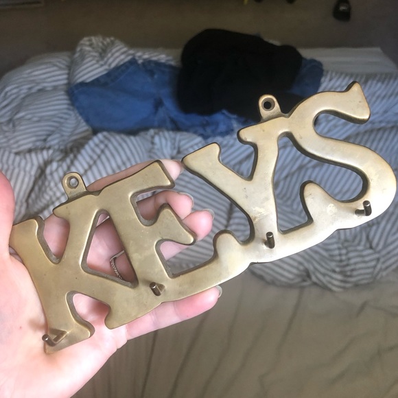 Vintage Brass “KEYS” Hooks - Picture 8 of 9